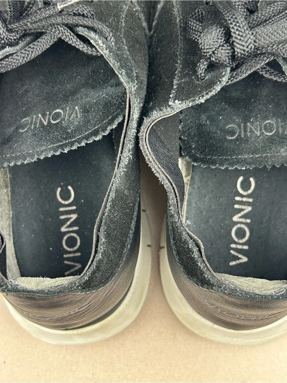 Vionic Taylor Women’s Walking Sneakers Size 8